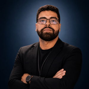 Foto professor Lucas Liberal